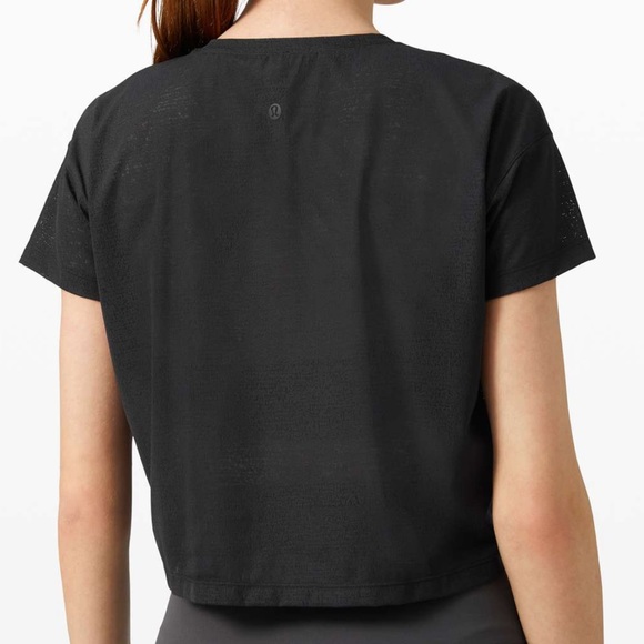 Cate’s Tee Mesh - Picture 2 of 5